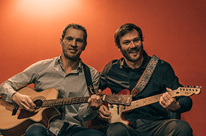 Musiciens cocktail mariage guitariste
