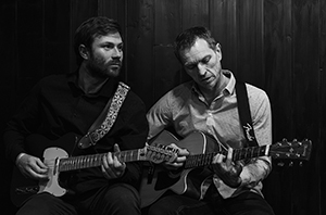 Musiciens cocktail mariage guitariste